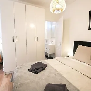https://sandz-apartments.thehaguehotels.net